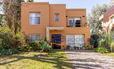 Casa en venta en Country Banco Provincia Francisco Álvarez Moreno