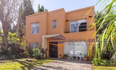 Casa en venta en Country Banco Provincia Francisco Álvarez Moreno
