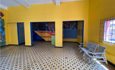 Espectacular casa para uso comercial