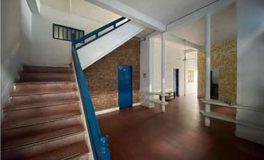 Espectacular casa para uso comercial