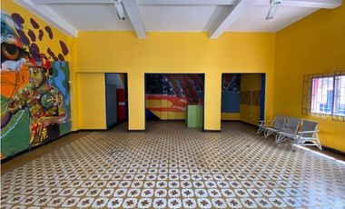 Espectacular casa para uso comercial