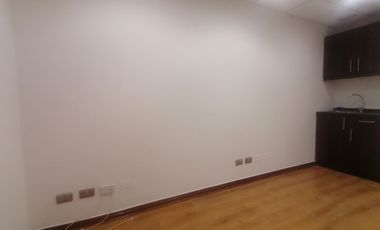 AV LAS CONDES/ LAS TRANQUERAS/ ARRIENDO OFICINA