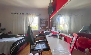 Casa de 3 dormitorios con pileta en Fisherton