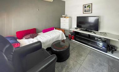 Casa de 3 dormitorios con pileta en Fisherton