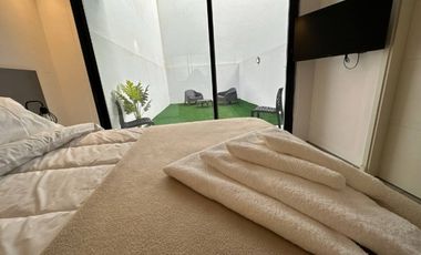 SAN TELMO. VENTA MONOAMBIENTE CON PATIO. AMOBLADO Y EQUIPADO