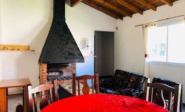 CASA EN MAR DE COBO CON DOS LOCALES