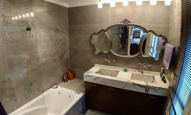 Venta casa  5 dormitorios  en el  Golf de Nordelta
