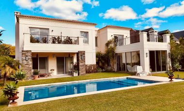 Venta casa  5 dormitorios  en el  Golf de Nordelta