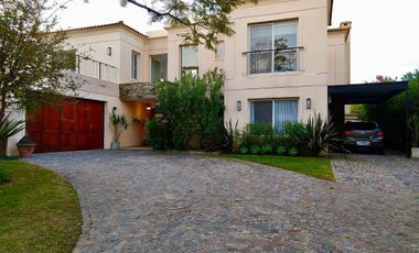 Venta casa  5 dormitorios  en el  Golf de Nordelta
