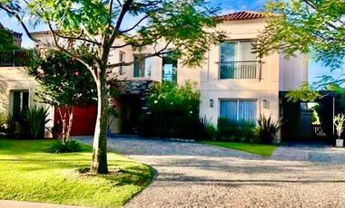 Venta casa  5 dormitorios  en el  Golf de Nordelta
