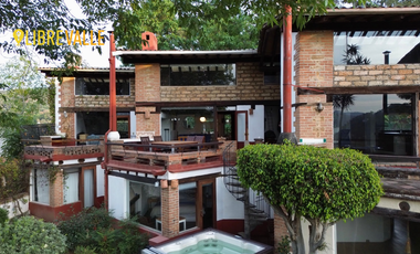 RENTA CASA EN VALLE DE BRAVO-CASA LAS VILLAS