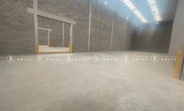 BODEGA AL NORTE DE LA CIUDAD 450M2