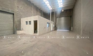 BODEGA AL NORTE DE LA CIUDAD 450M2