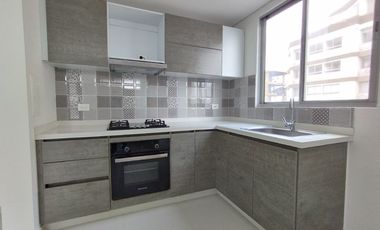 Moderno Apartamento de Una Habitación Cerca del Mar y el Aeropuerto