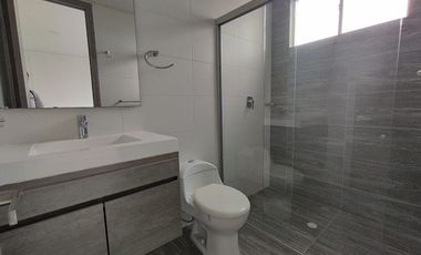 Moderno Apartamento de Una Habitación Cerca del Mar y el Aeropuerto