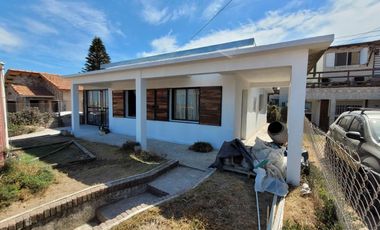 Casa en venta - 2 Dormitorios 3 Baños - Cochera - 360Mts2 - Mar del Tuyú