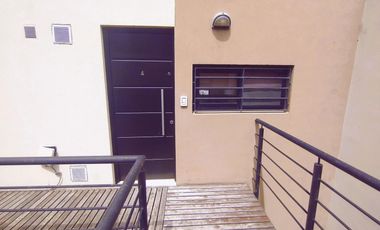 DEPARTAMENTO TIPO DÚPLEX 3 AMBIENTES CON BALCÓN WILDE CENTRO