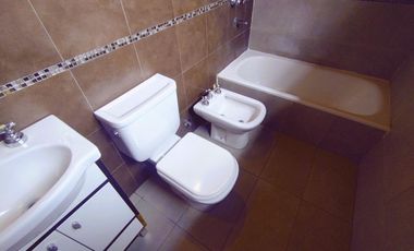 DEPARTAMENTO TIPO DÚPLEX 3 AMBIENTES CON BALCÓN WILDE CENTRO