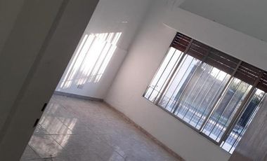 Casa - Burzaco