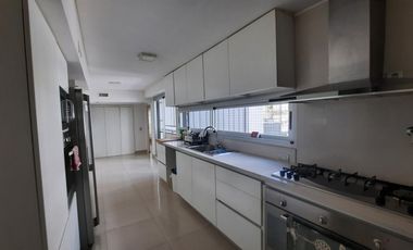 Elegancia y Estilo. Piso 363 m² 4/5 Dorm.. Gran Ubicación