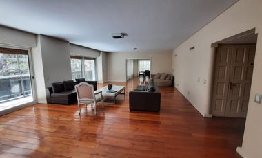 Elegancia y Estilo. Piso 363 m² 4/5 Dorm.. Gran Ubicación