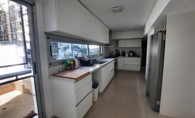 Elegancia y Estilo. Piso 363 m² 4/5 Dorm.. Gran Ubicación