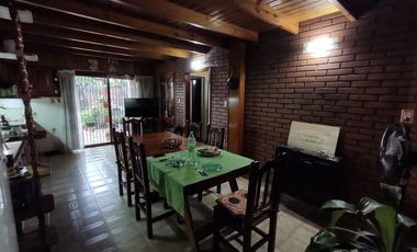 Casa - Luis Guillon