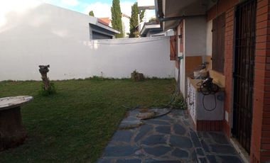 Venta Casa 3 Amb. en Mar del Tuyu - Excelente Estado - A 3 cuadras de la Playa