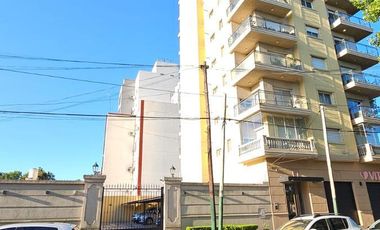 Hermoso Departamento 3 ambientes con Cochera en Lomas de Zamora Este. Apto Crédito!