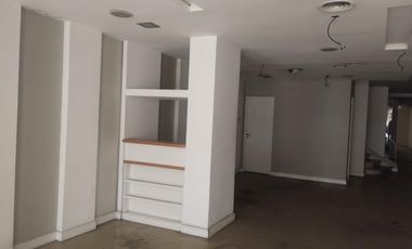 Oficina con local comercial en Retiro
