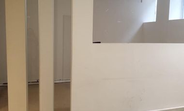 Oficina con local comercial en Retiro