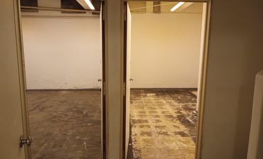 Oficina con local comercial en Retiro