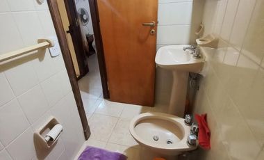 Duplex a tan solo 200 metros del mar c/cochera y patio!!!