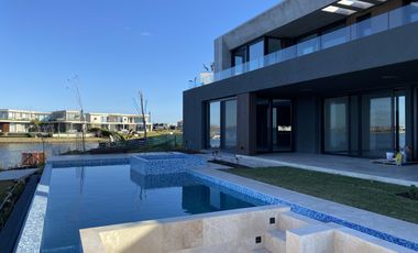 Casa a estrenar Puertos del Lago Barrio Marinas Escobar