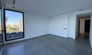 Casa a estrenar Puertos del Lago Barrio Marinas Escobar