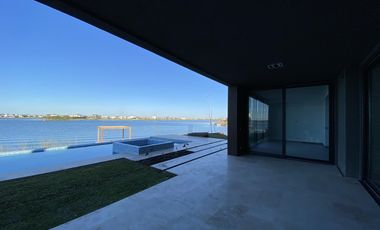 Casa a estrenar Puertos del Lago Barrio Marinas Escobar