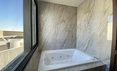 Casa a estrenar Puertos del Lago Barrio Marinas Escobar