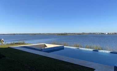 Casa a estrenar Puertos del Lago Barrio Marinas Escobar