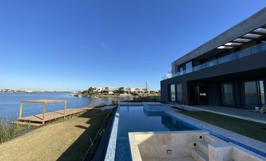 Casa a estrenar Puertos del Lago Barrio Marinas Escobar