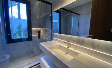 Casa a estrenar Puertos del Lago Barrio Marinas Escobar