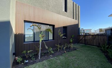Casa a estrenar Puertos del Lago Barrio Marinas Escobar