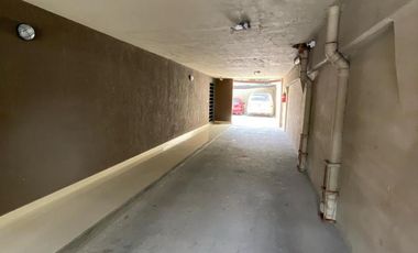MONOAMBIENTE con COCHERA