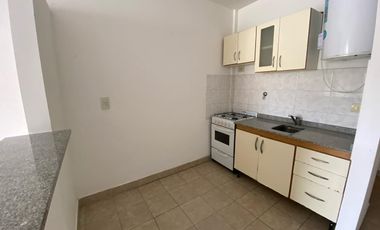 MONOAMBIENTE con COCHERA