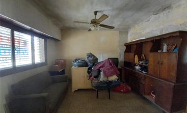 Vendo Casa a reciclar en Exc. Zona Santo Tomé