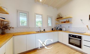 Casa en venta en Costa Esmeralda, fondo libre