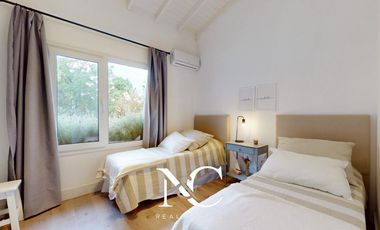 Casa en venta en Costa Esmeralda, fondo libre