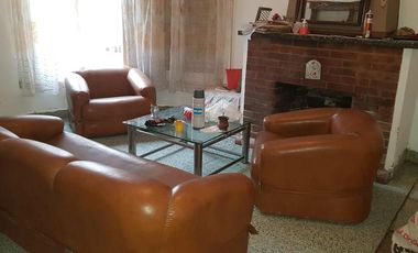 CASA VENTA MORON