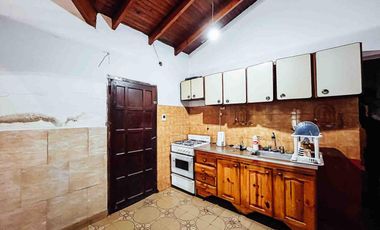 Casa venta -2 dormitorios-1 baño- 58mts2 cubiertos  - Berisso