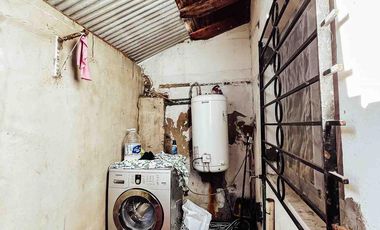 Casa venta -2 dormitorios-1 baño- 58mts2 cubiertos  - Berisso