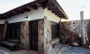 Casa venta -2 dormitorios-1 baño- 58mts2 cubiertos  - Berisso